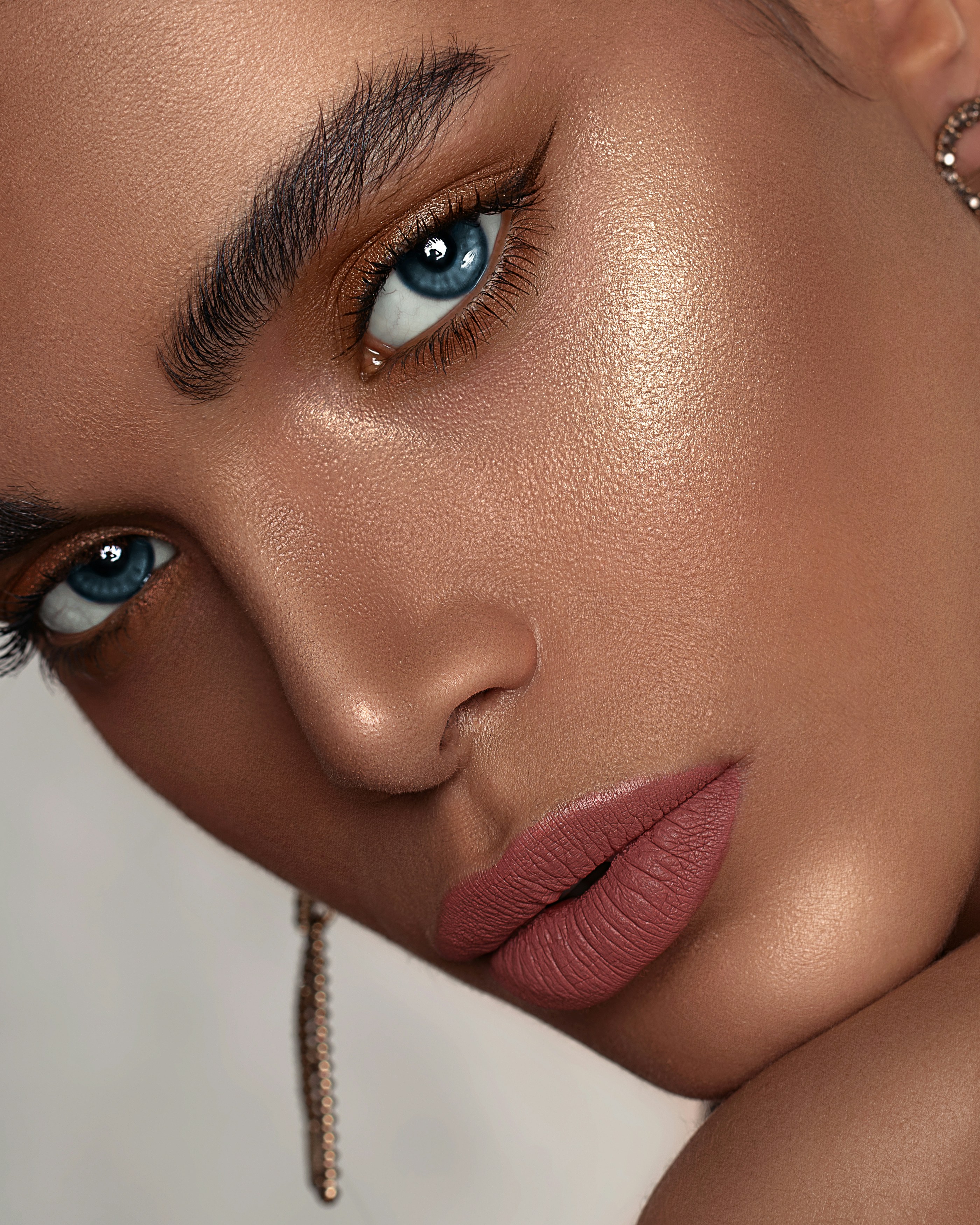 Red carpet makeup